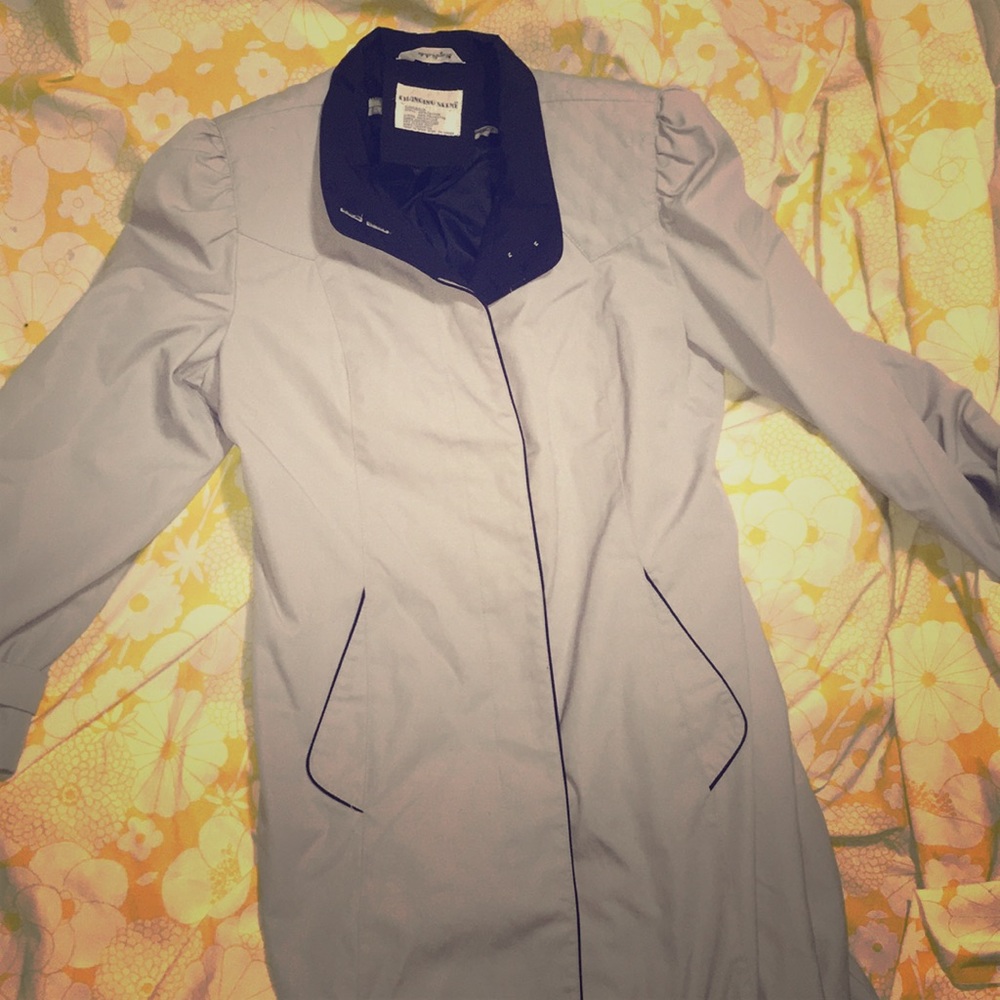 Changing Scene ♻️VINTAGE ♻️Trench Coat